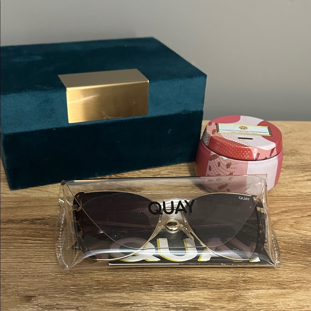 Quay Australia Sunglasses with Brown and Gold Details